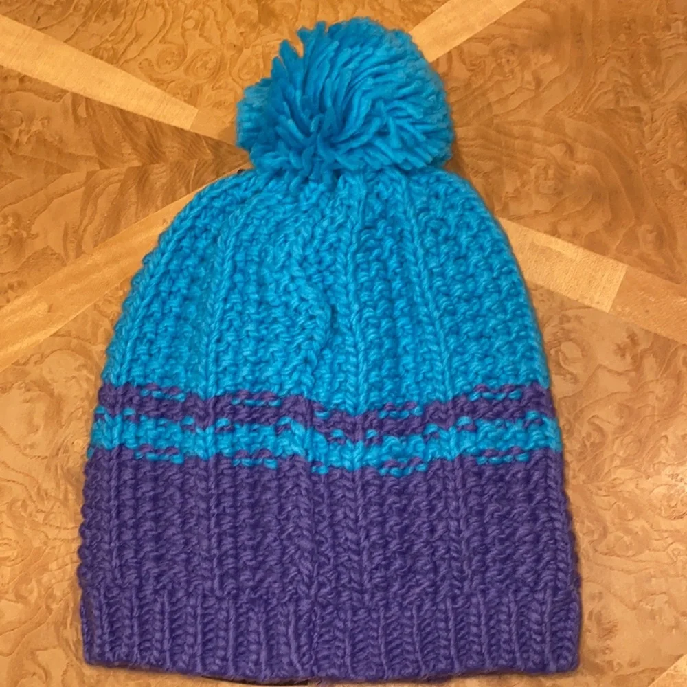 NWT!! Boulder Gear Girls Rose Beanie One Size